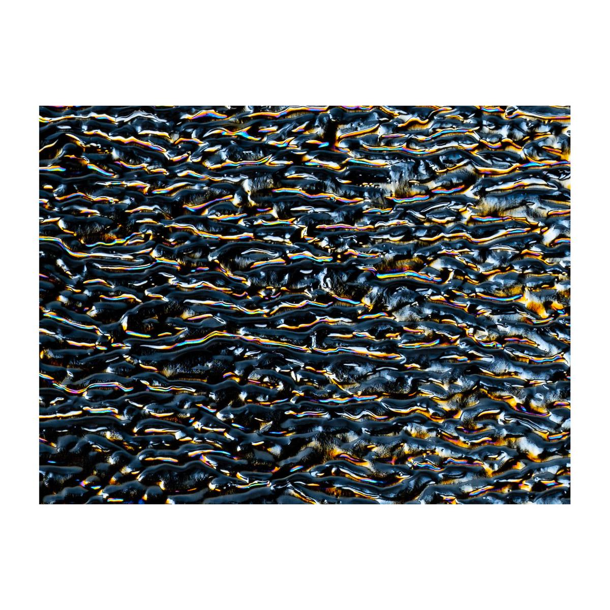 Black Opalescent, Ripple, Rainbow Iridescent, 3 mm, Fusible - Image 2